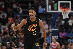 开云体育下载app-两位锋线大将！亨特&amp;奥科罗替补合砍27分 防守端均有建树