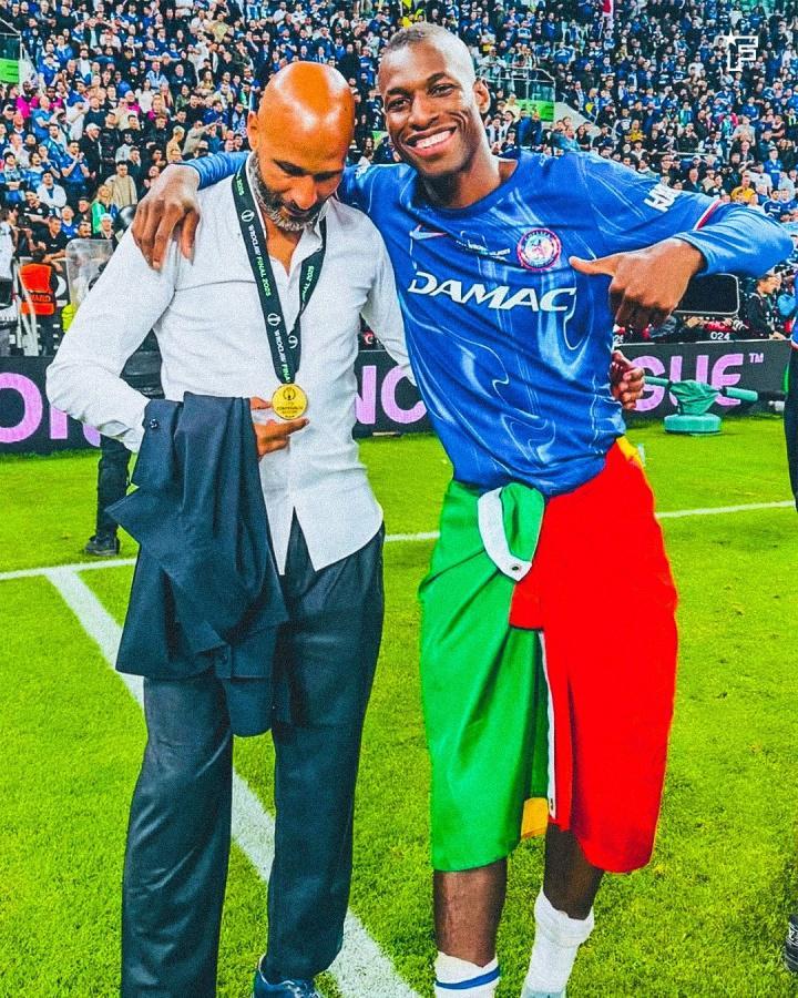 开云体育下载app-杰克逊经纪人：两赛季30球&amp;amp;蓝军生涯将翻篇 球员预计48小时内转会