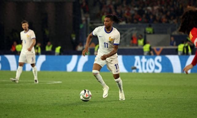 开云官方直播-德尚：奥利塞在拜仁和法国表现都很棒，他全能而且能胜任多个位置